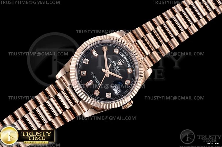 0714 RDD0219H – DayDate 36mm ComfortFit 694